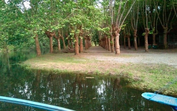 Paseo fluvial por el río Mandeo